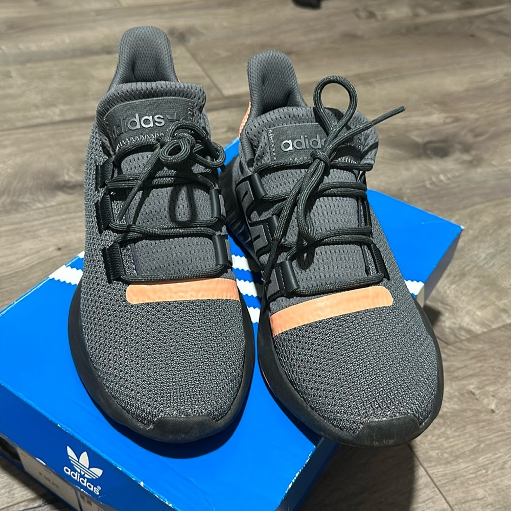 ADIDAS TUBULAR DUSK